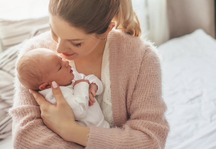 Can Newborns Drink Cold Breast Milk? A Guide for Aussie Mums